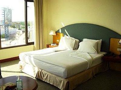 Rachaphruk Grand Hotel ناخون راتشاسيما المظهر الخارجي الصورة